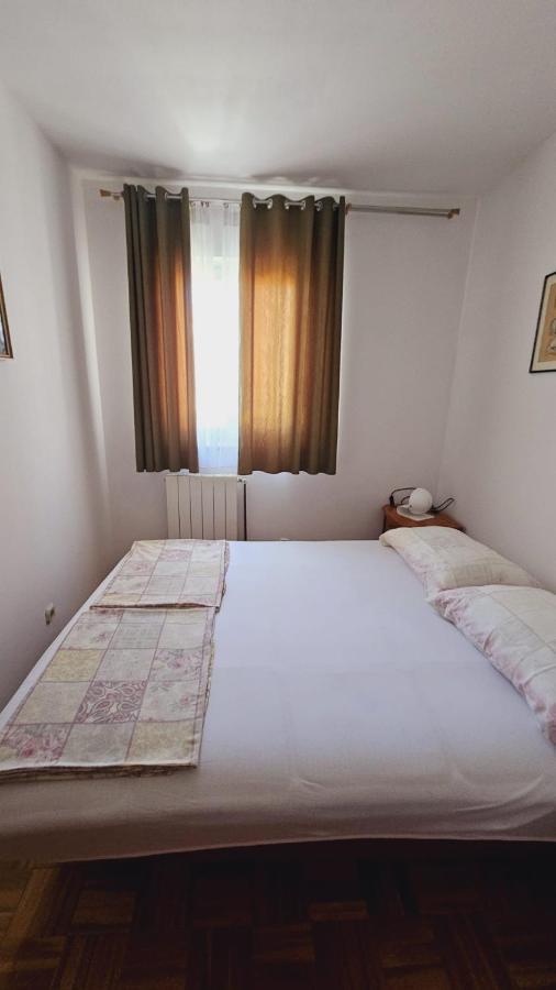 Apartment House Berry Primosten Ngoại thất bức ảnh