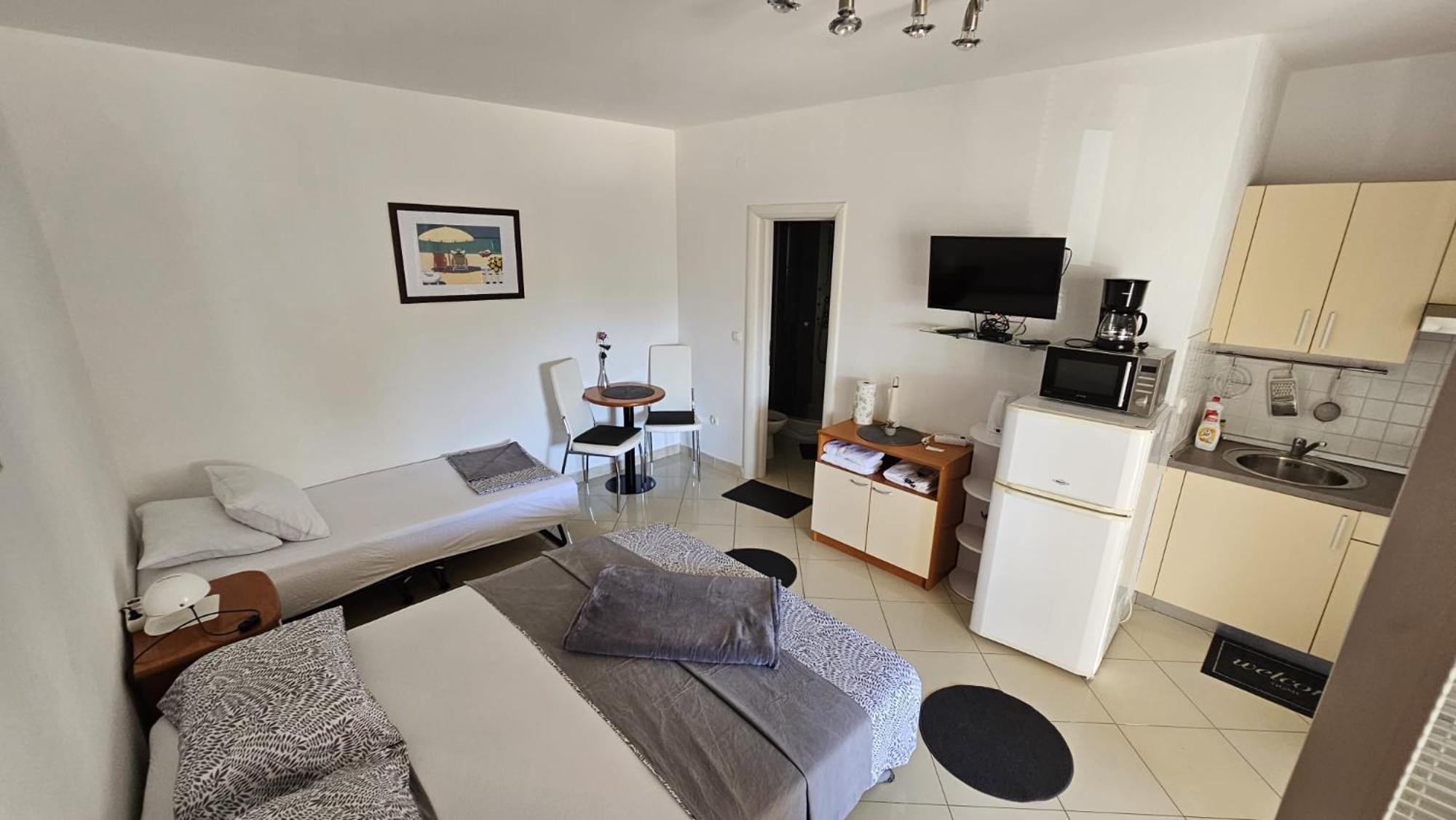 Apartment House Berry Primosten Ngoại thất bức ảnh