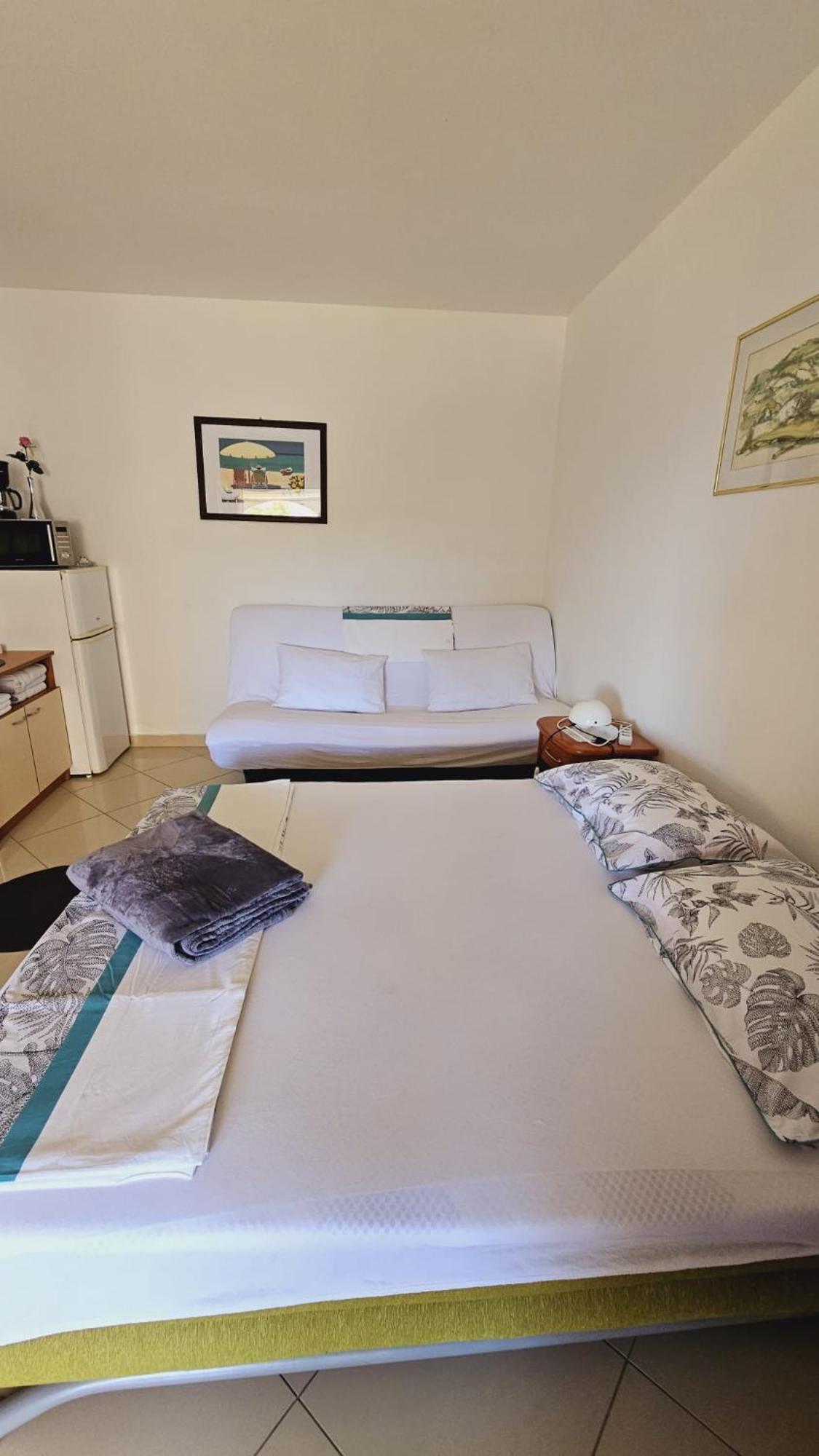 Apartment House Berry Primosten Ngoại thất bức ảnh
