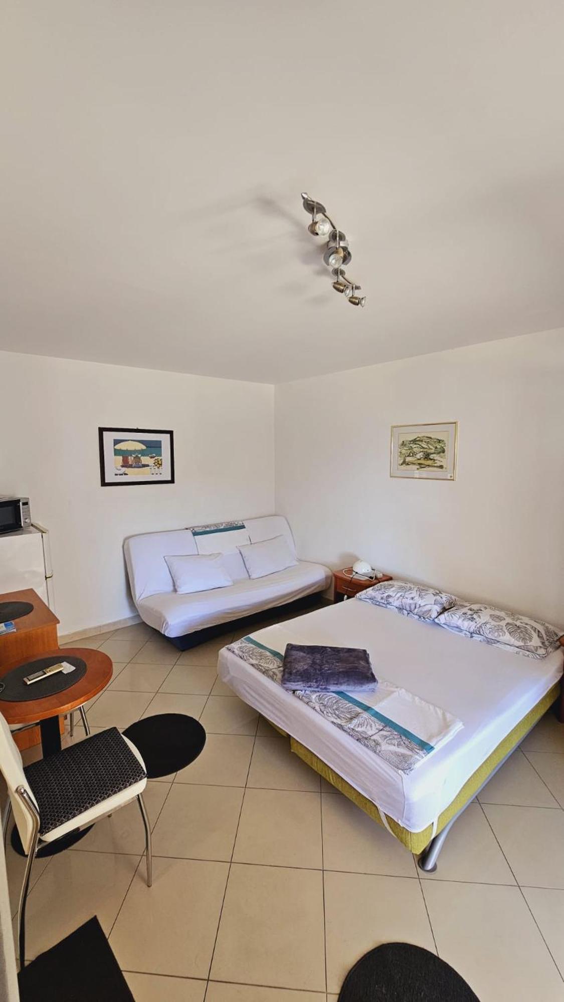 Apartment House Berry Primosten Ngoại thất bức ảnh