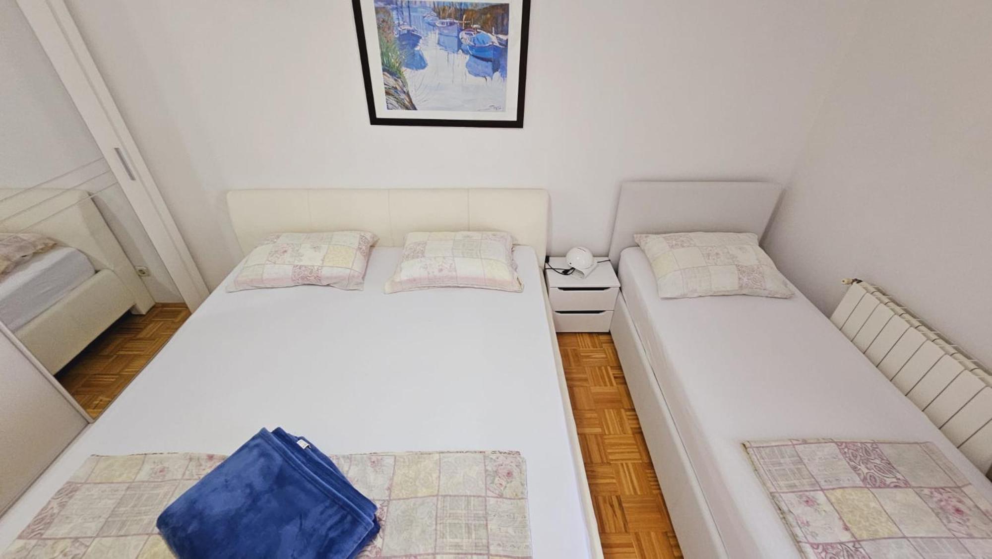 Apartment House Berry Primosten Ngoại thất bức ảnh