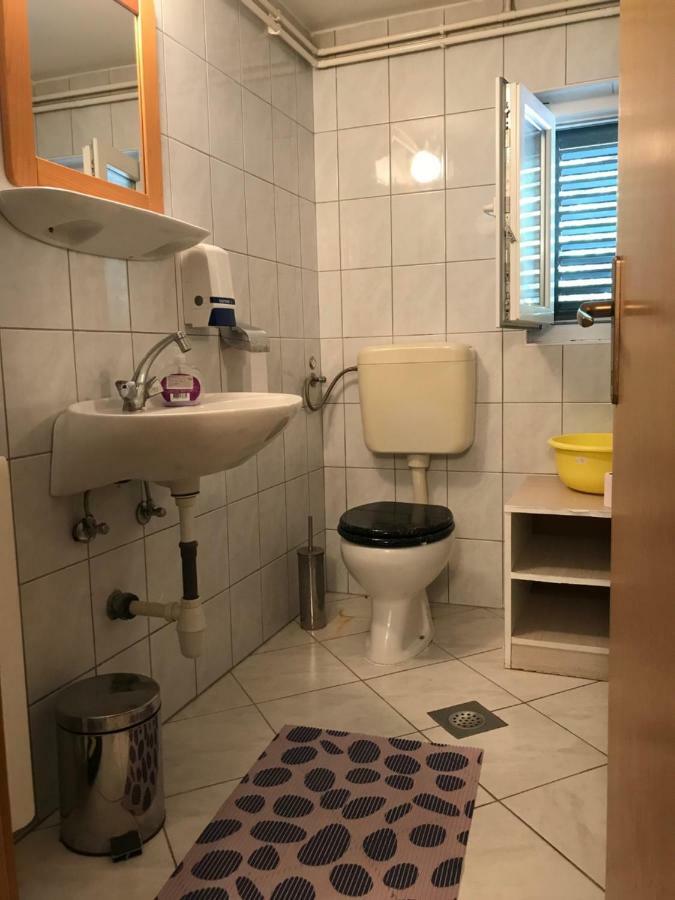Apartment House Berry Primosten Ngoại thất bức ảnh